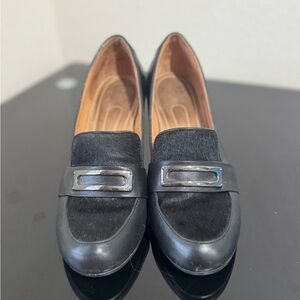 Sofft Black Leather Flats with Suede Accents